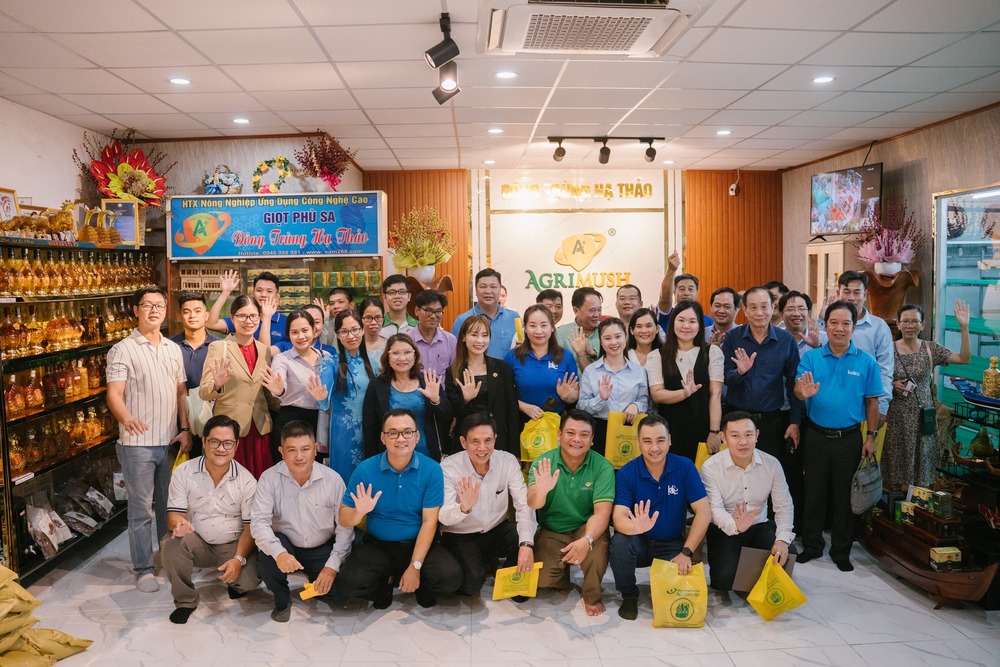 Đến thăm và thưởng thức Đông Trùng Hạ Thảo