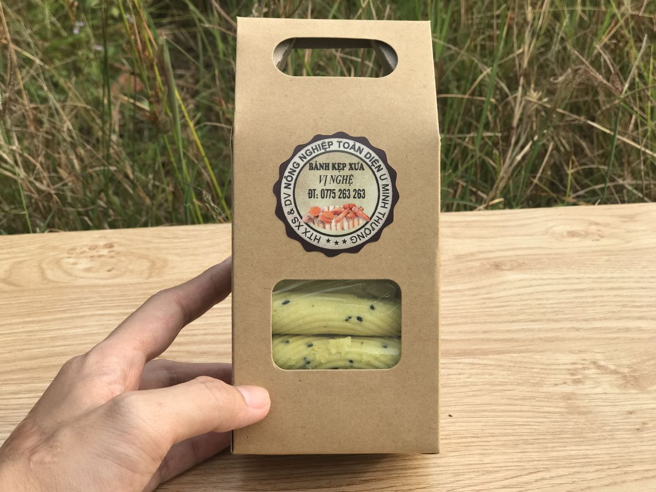 Bánh kẹp cuốn là gì?