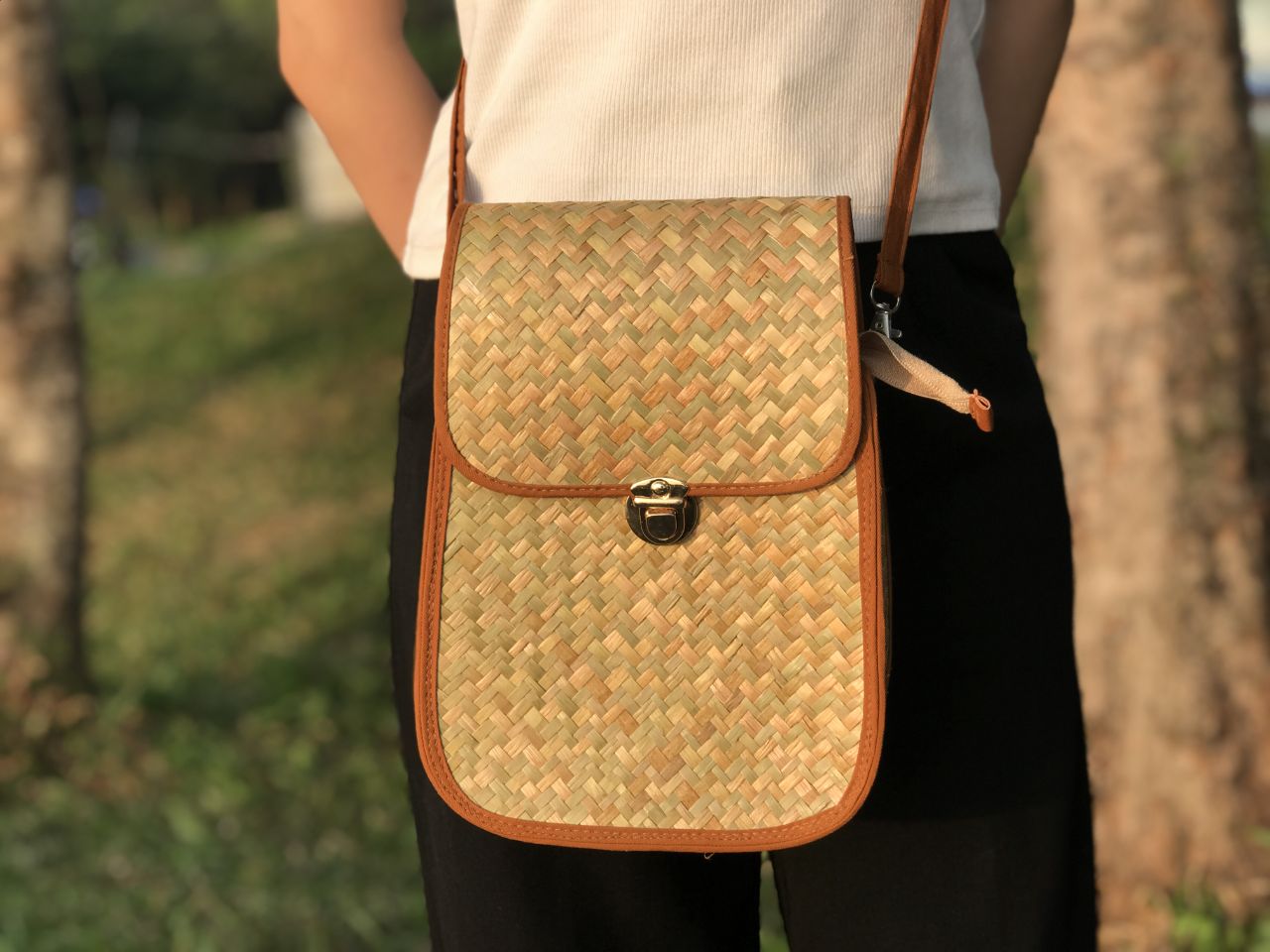 Túi bàng nữ đeo chéo