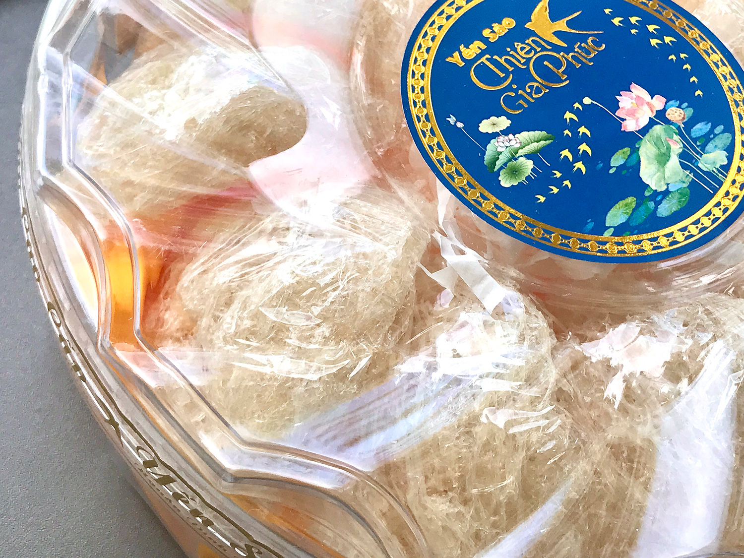 Tổ yến non hay già tốt hơn? Nên chọn tổ yến non hay già tốt?