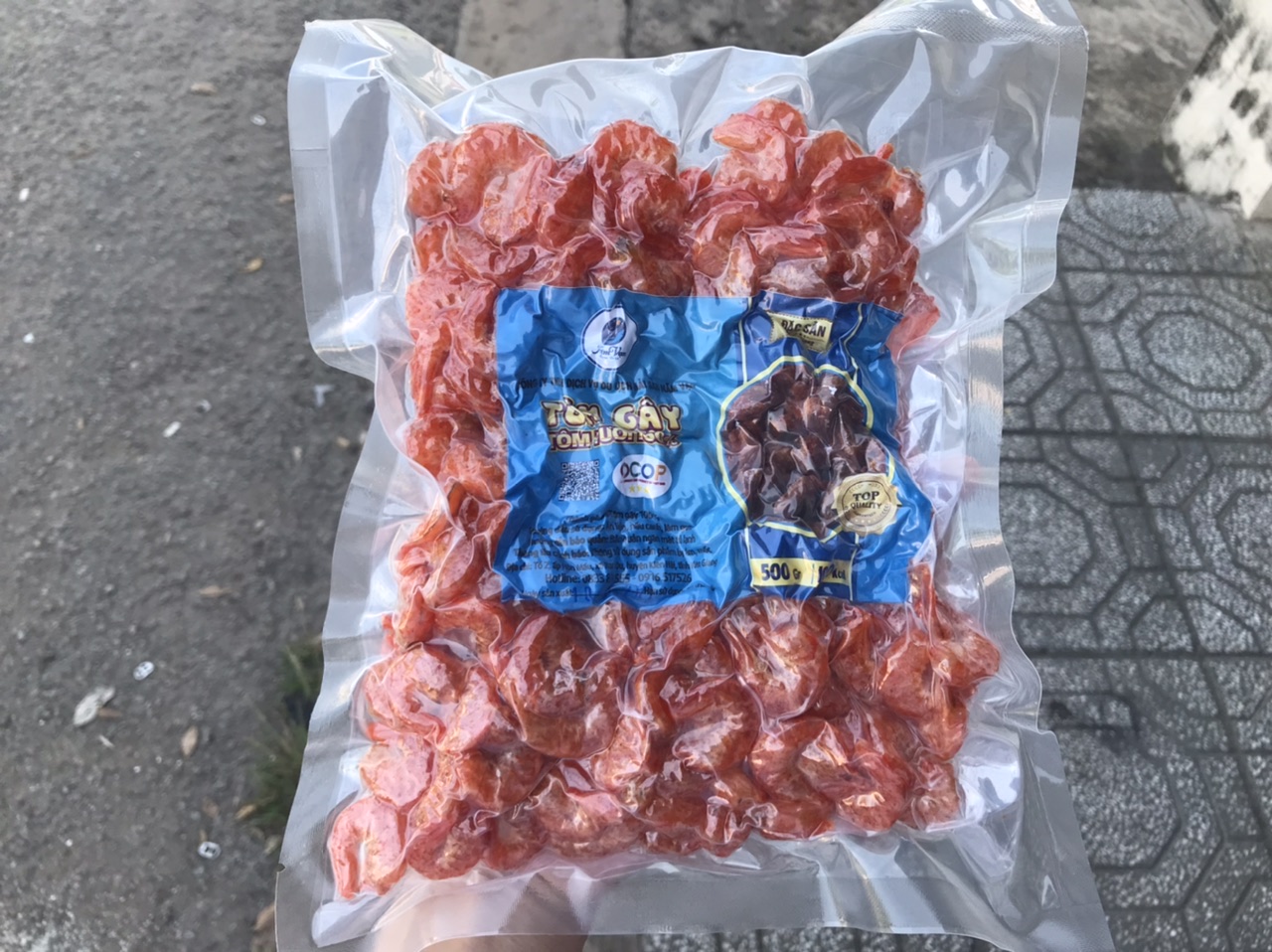 Tôm khô ngon có đặc điểm gì?