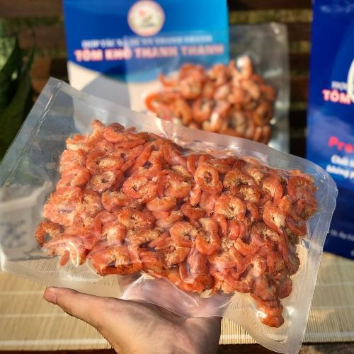 Khi nào trẻ được ăn tôm?