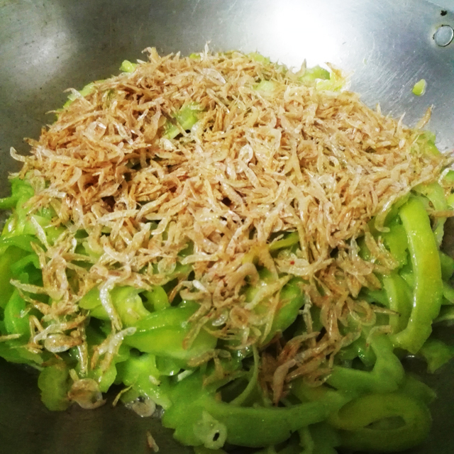 Bị ho ăn tép được không?