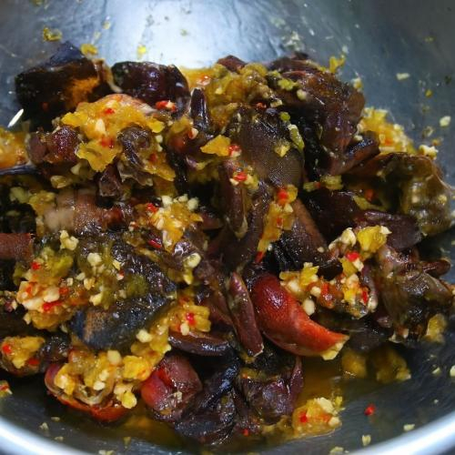 Ba khía để bên ngoài được bao lâu?