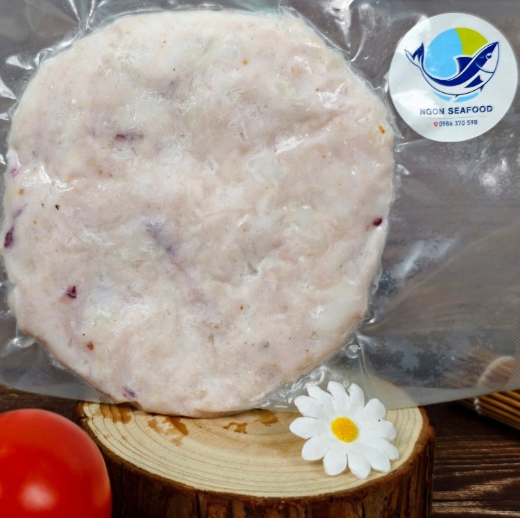 Chả Mực Giã Tay Hạ Long Và Chả Mực Công Nghiệp Khác Nhau Như Thế Nào?