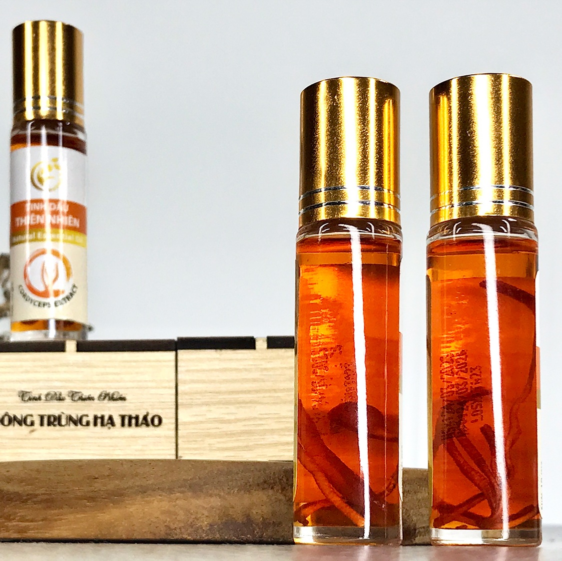 Cách dùng tinh dầu đông trùng hạ thảo