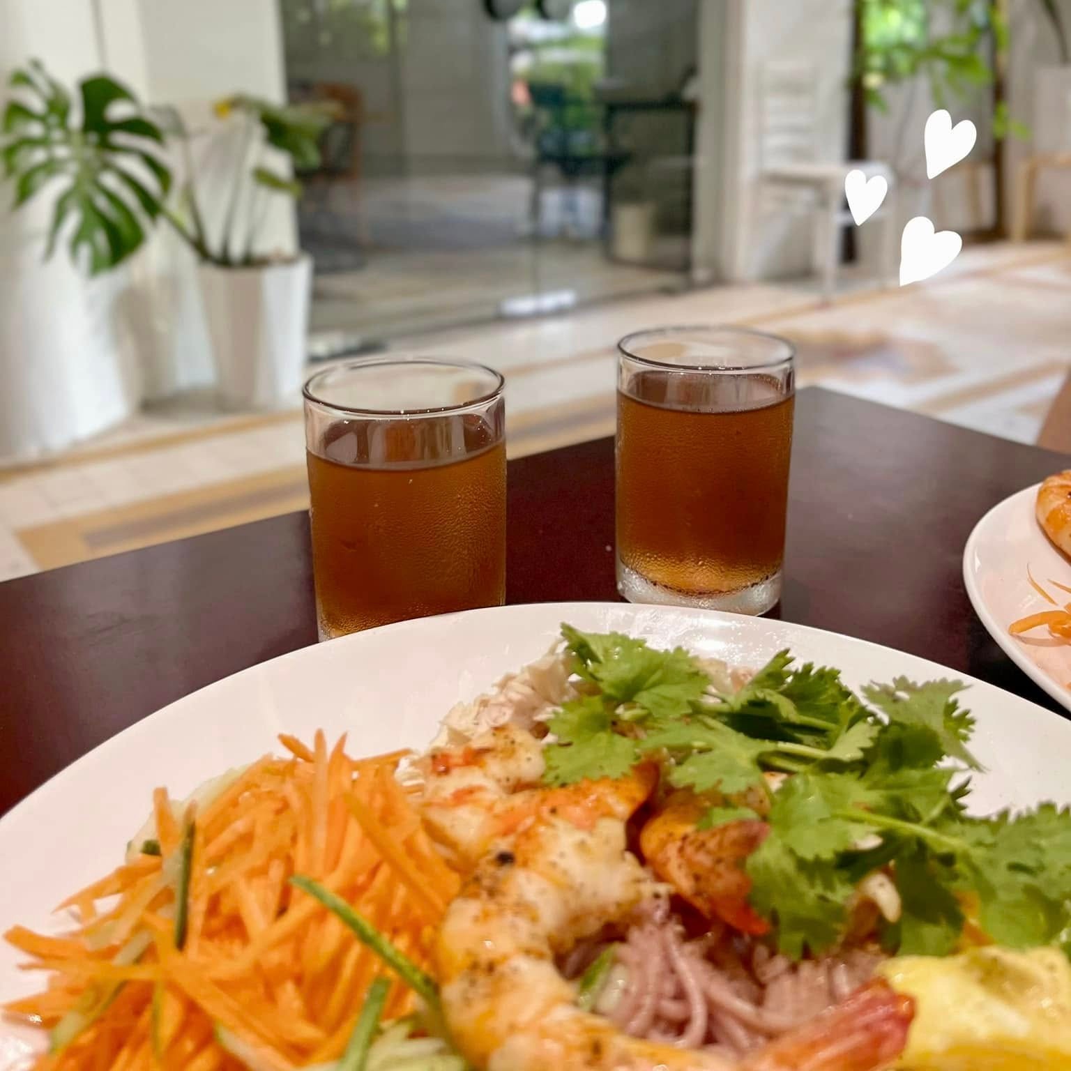 Ai không nên uống trà đậu đỏ?