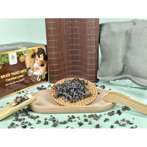 3. Ai nên sử dụng muối thảo mộc chườm lưng?