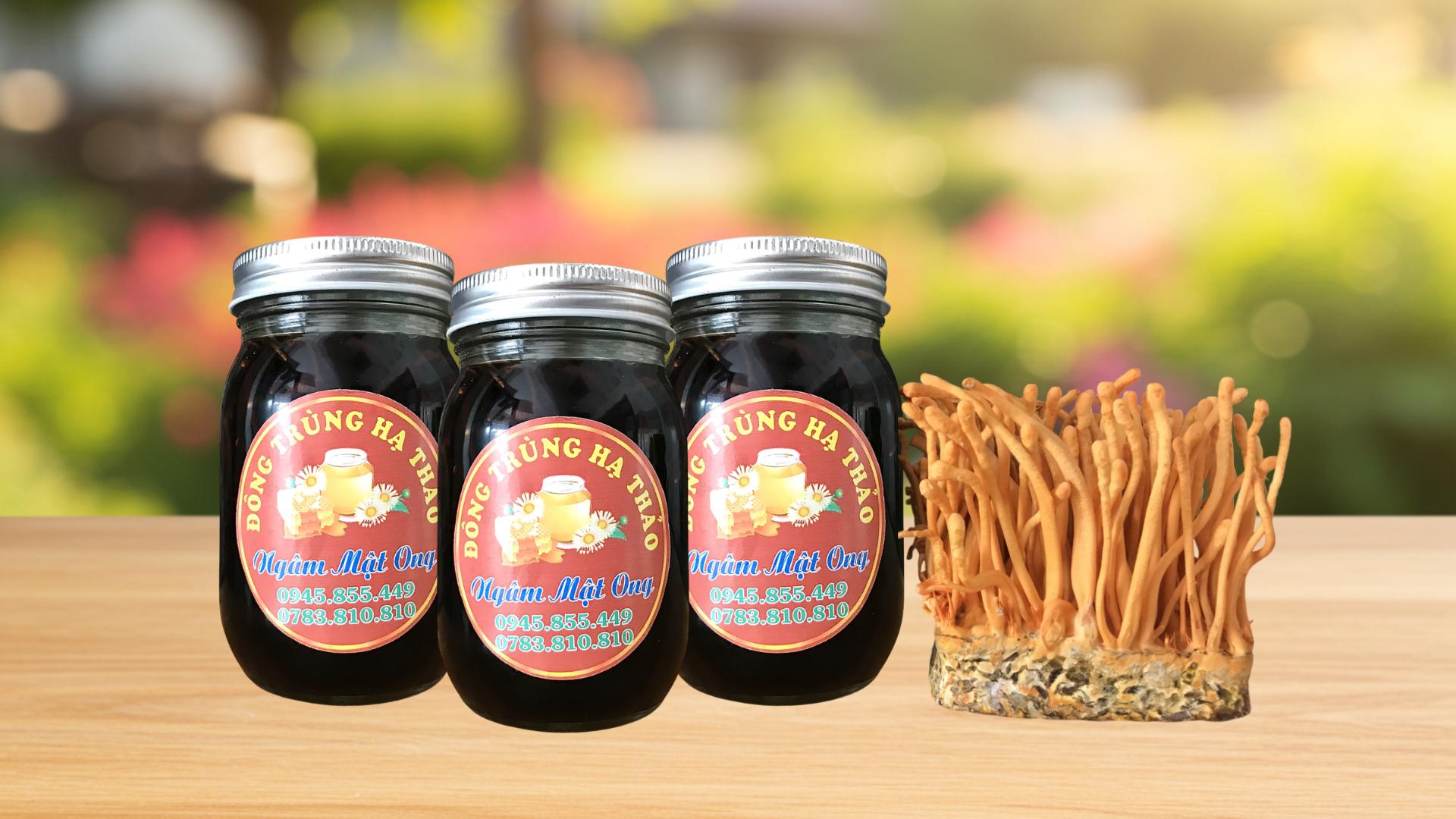 2. Ưu tiên mật ong nguyên chất, không pha đường