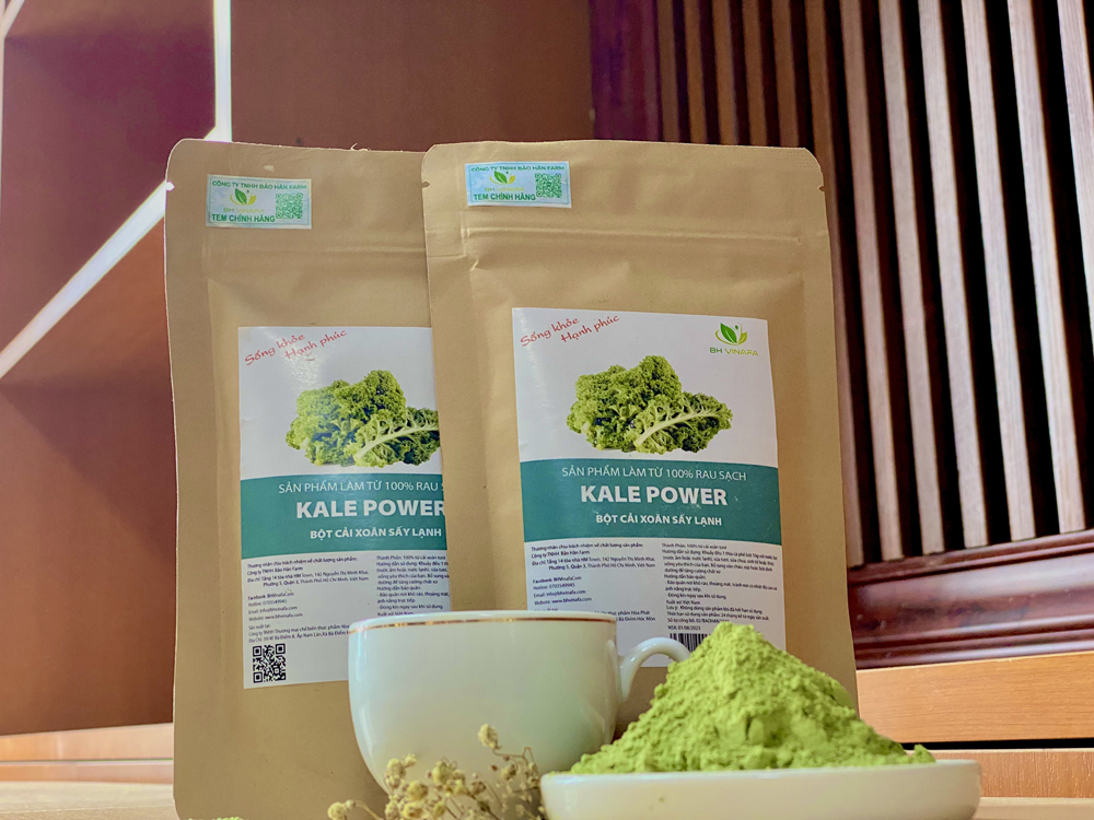 Chọn cải kale tươi sạch