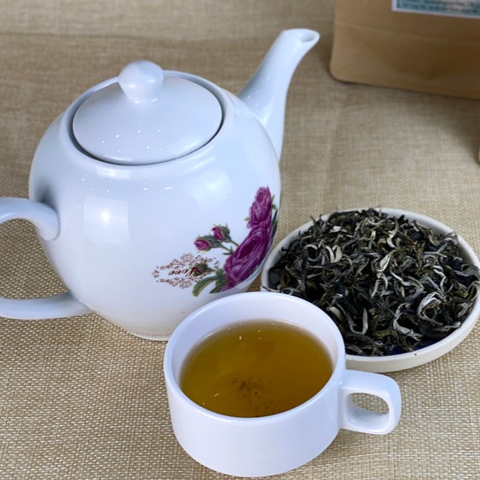 Uống trà và cà phê cùng lúc có tốt không?