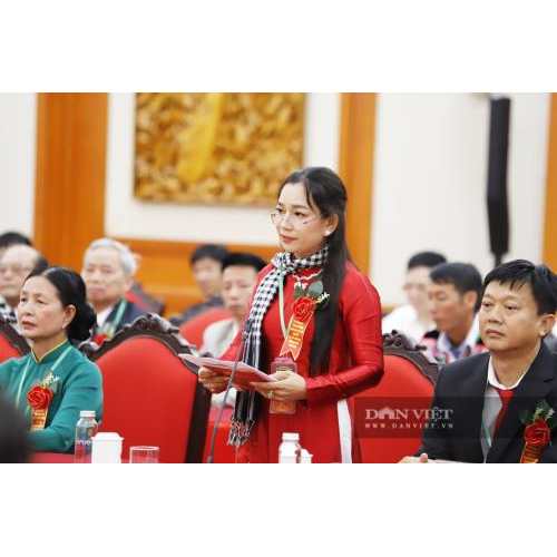 Các đại biểu nông dân và nhà khoa học bày tỏ niềm vinh dự, tự hào khi được gặp mặt Tổng Bí thư