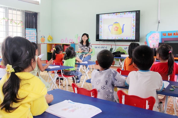 Nỗ lực xây dựng hệ thống giáo dục hoàn chỉnh