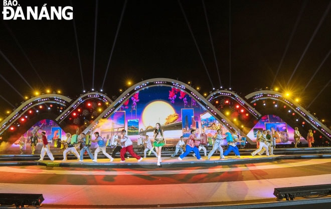 Đặc sắc đêm pháo hoa chủ đề Nghệ thuật sáng tạo