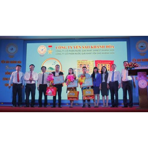 Trao giải Cuộc thi “Yến sào Khánh Hòa và Sanest đồng hành cùng sức khỏe cộng đồng”