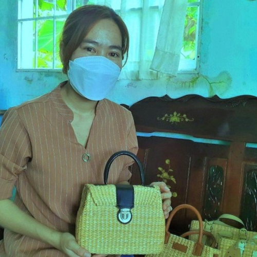 Cà Mau Khởi Nghiệp Từ Lá Bồn Bồn