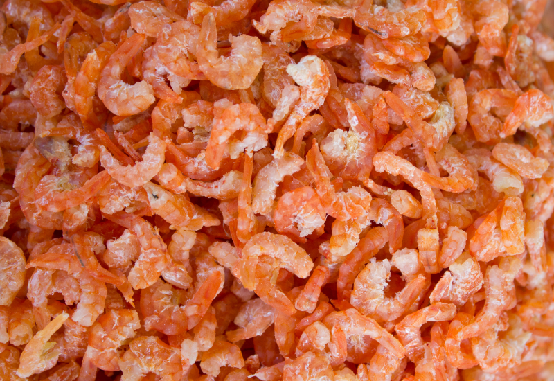 Tôm khô ăn sống được không?