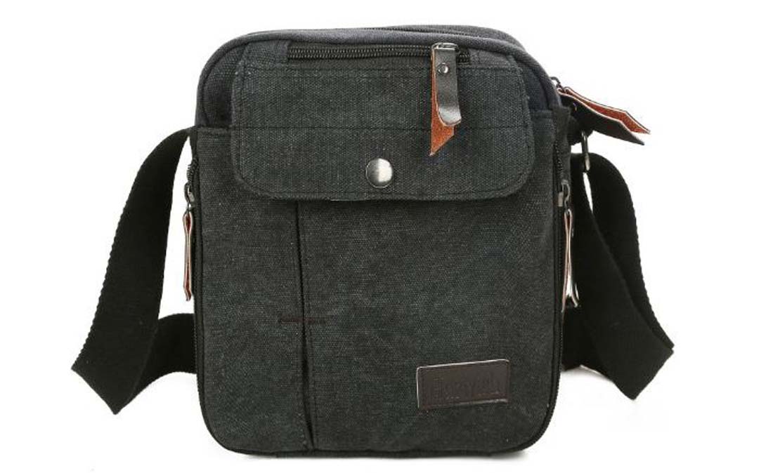 Một túi nhỏ đựng các thứ lặt vặt