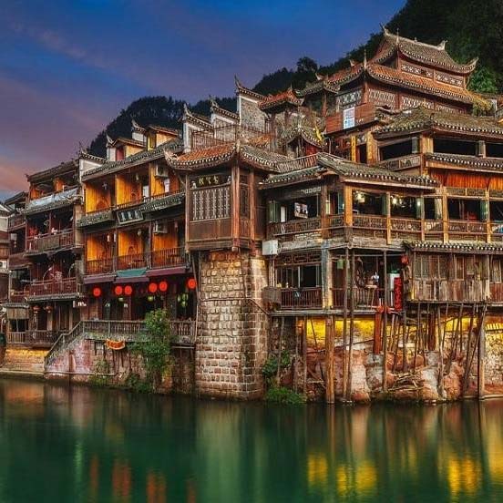 Lạc Bước Vào Quá Khứ Khi Lựa Chọn Du Lịch Tại Phượng Hoàng Cổ Trấn