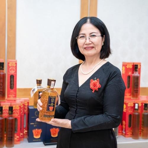 Rượu Út Tây | Tiếp Bước Truyền Thống Gia Đình