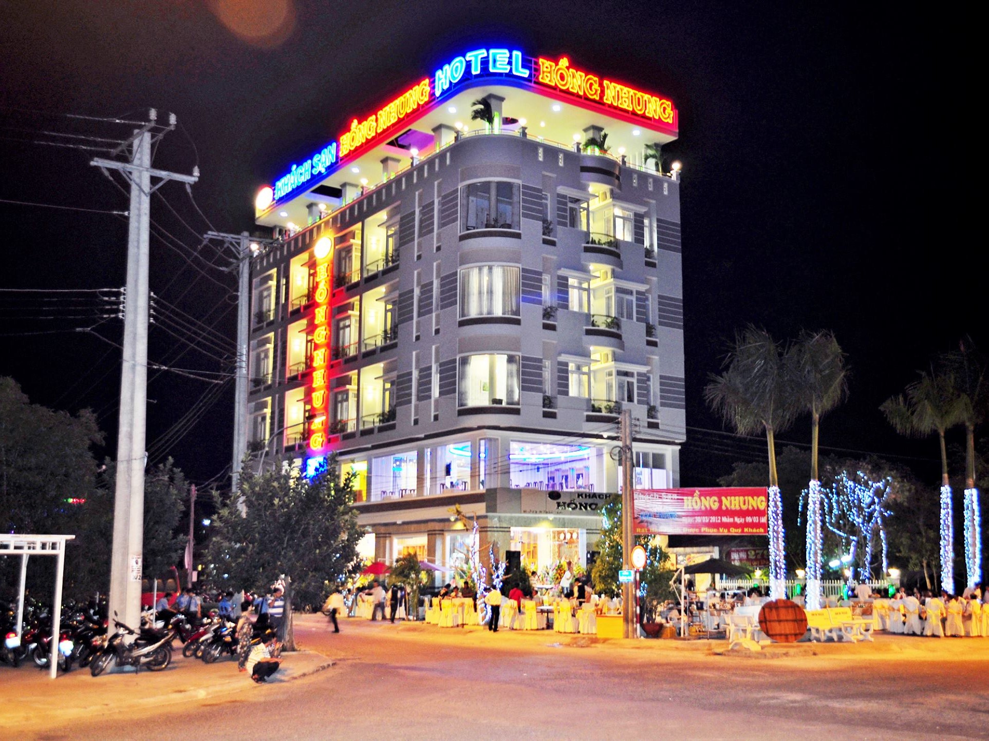 Về Hồng Nhung hotel