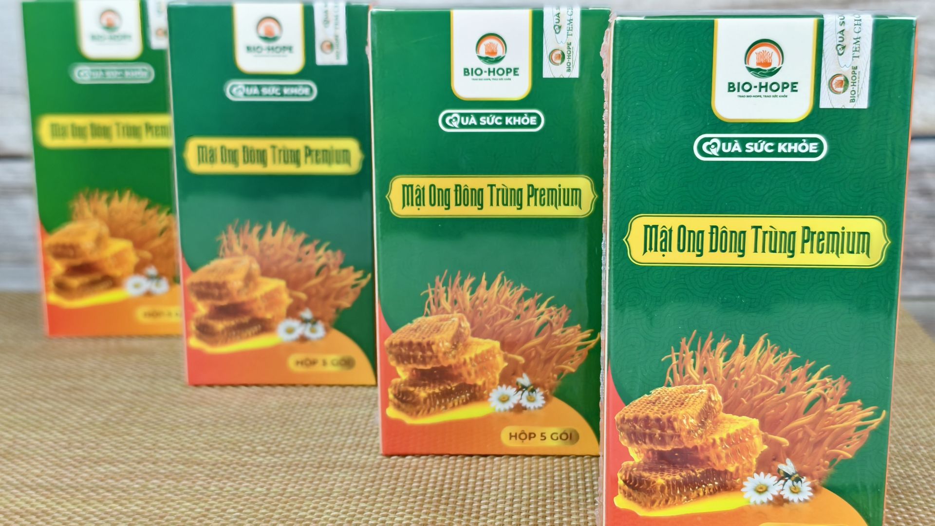 Công thức dưỡng da từ mật ong - cho làn da căng mướt tự nhiên