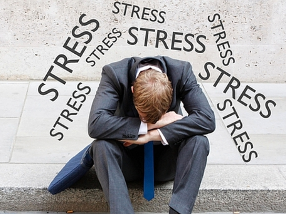 2. Căng thẳng, stress – yếu tố tâm lý làm suy yếu sinh lực