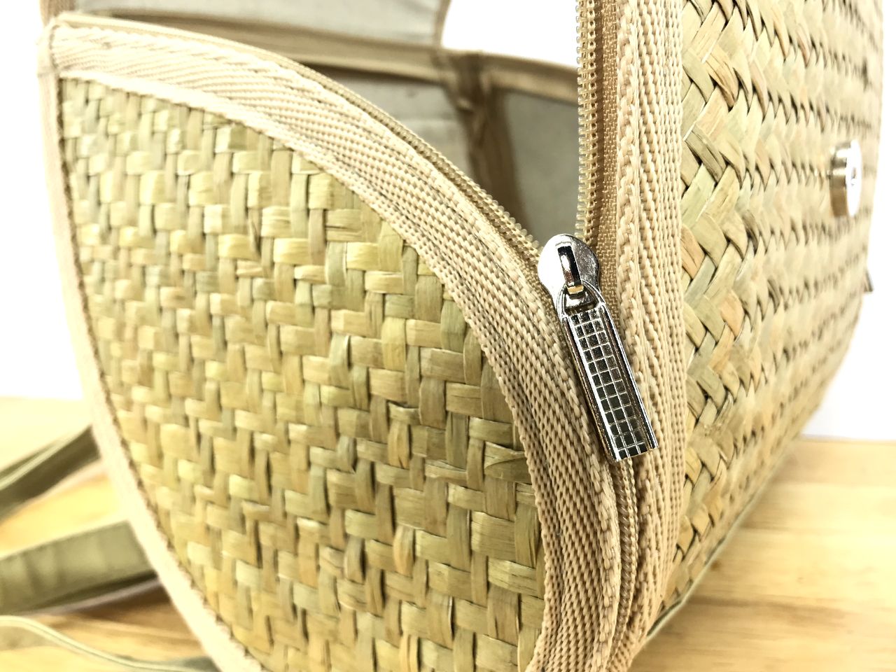 Áo len và quần jogger