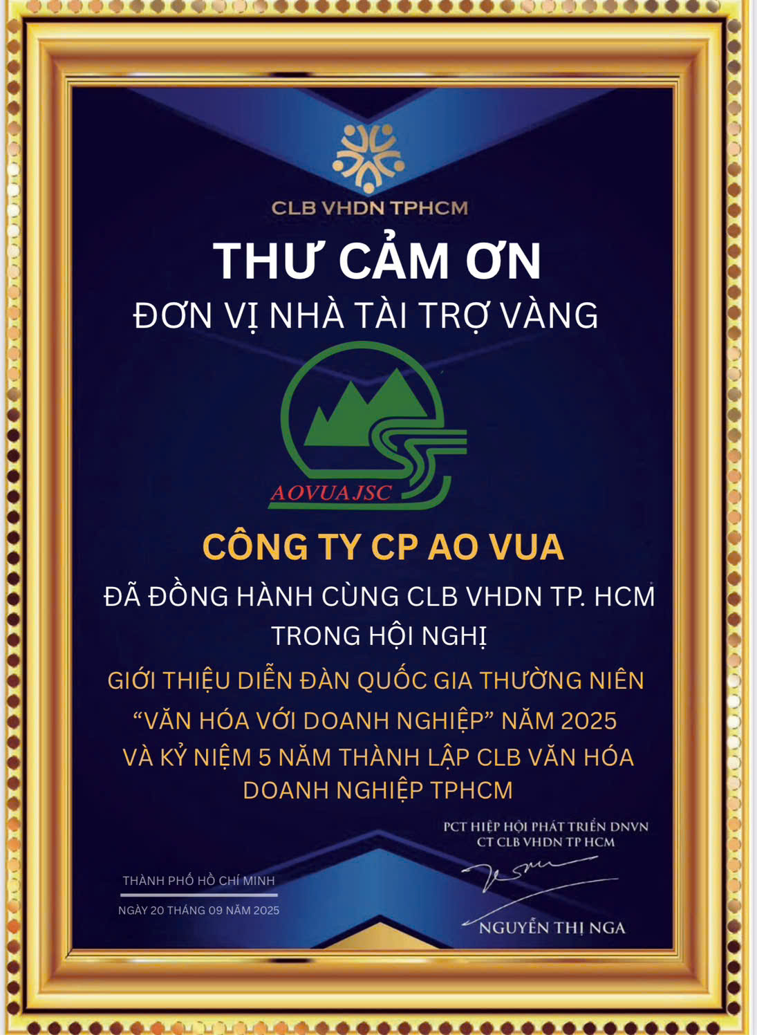 Nhà tài trợ Vàng