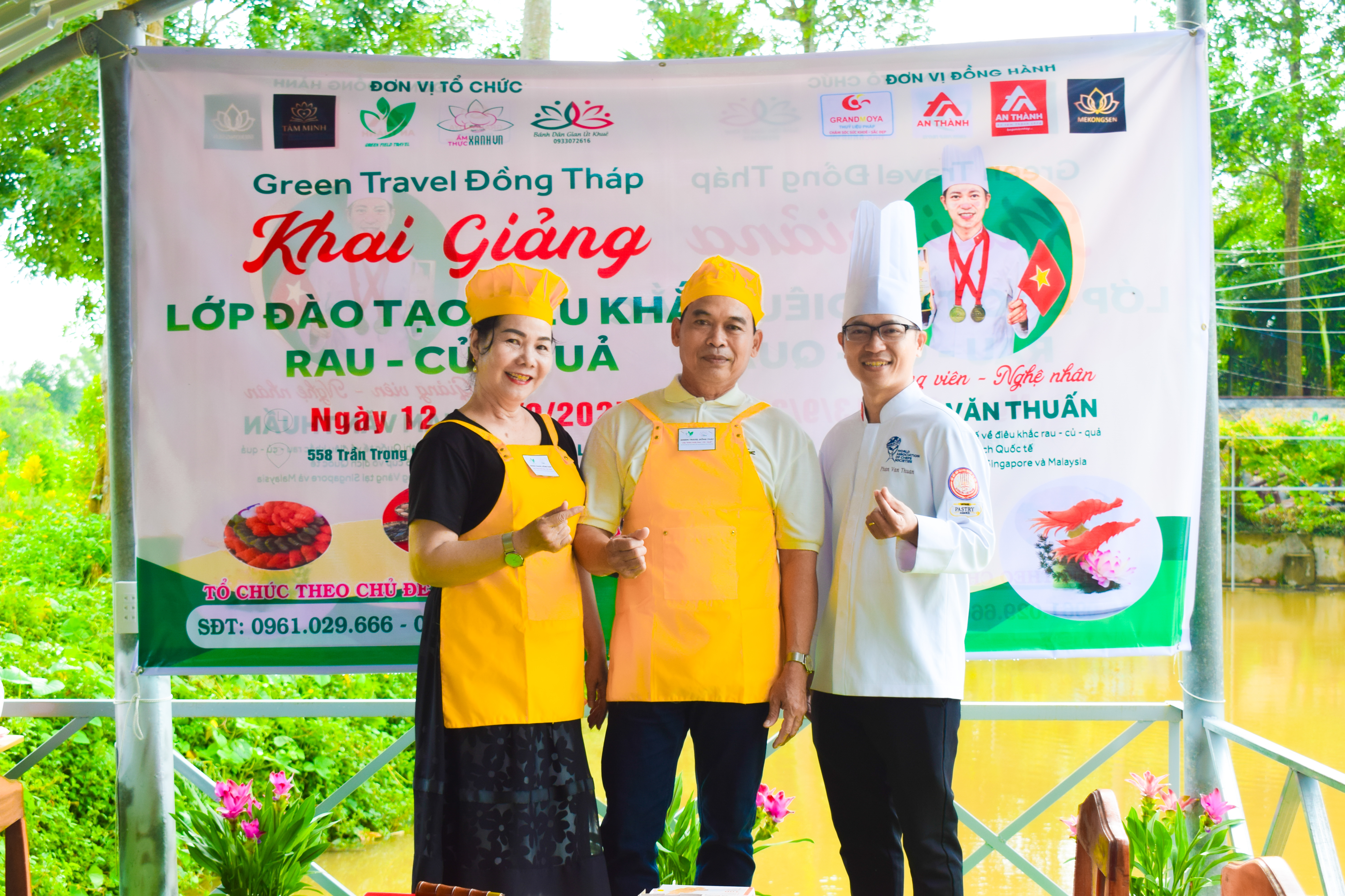 Không khí khai giảng lớp học đặc biệt