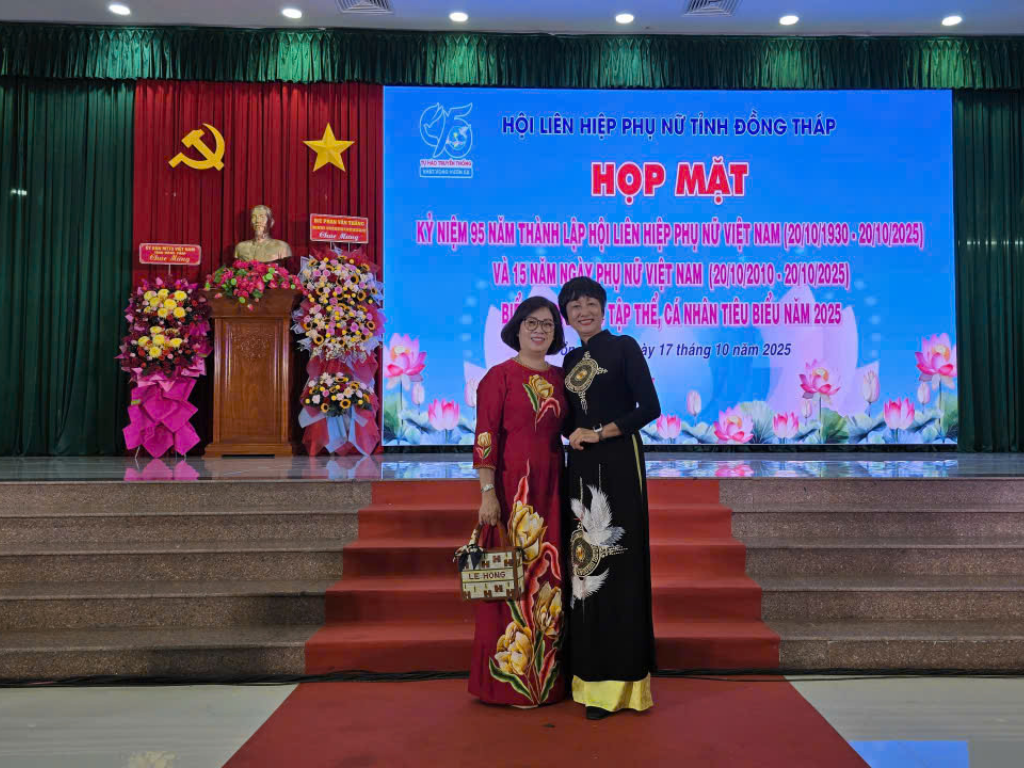 Vinh danh “Đồng hành cùng phụ nữ biên cương”