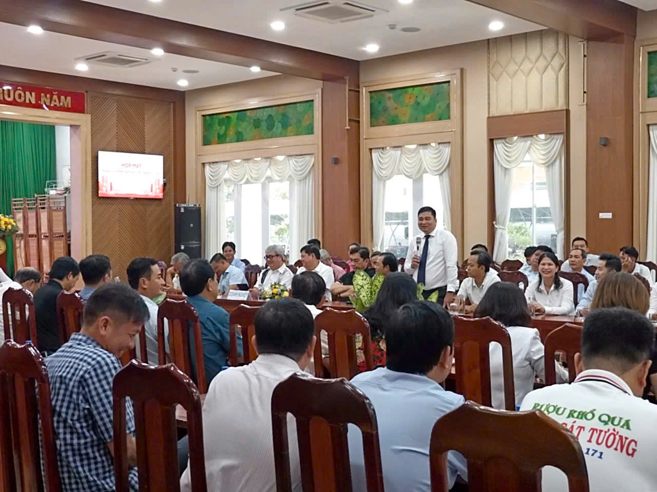 Đóng góp ý kiến vì sự phát triển bền vững