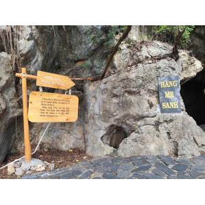 Khám phá vẻ đẹp độc đáo của Núi Đá Dựng