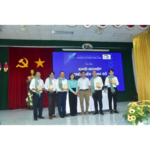 Một số hình ảnh tại chương trình tọa đàm