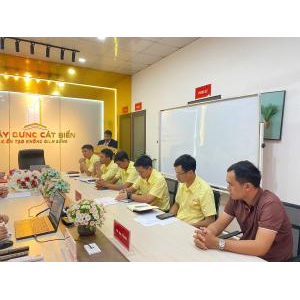 2. Nguồn nhân lực